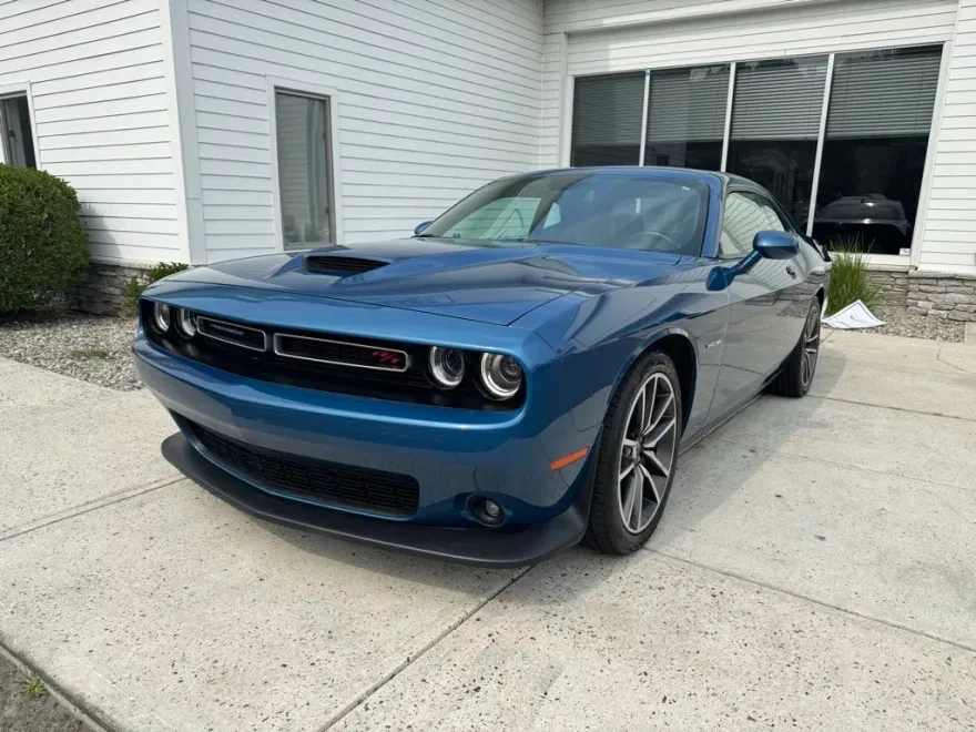 2020 Dodge Challenger R/T photo 1
