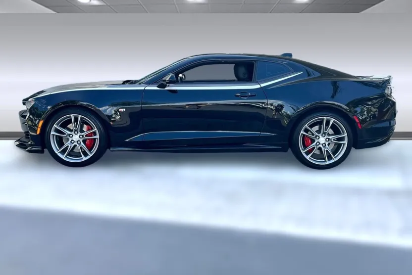 2021 Chevrolet Camaro 2SS photo 1
