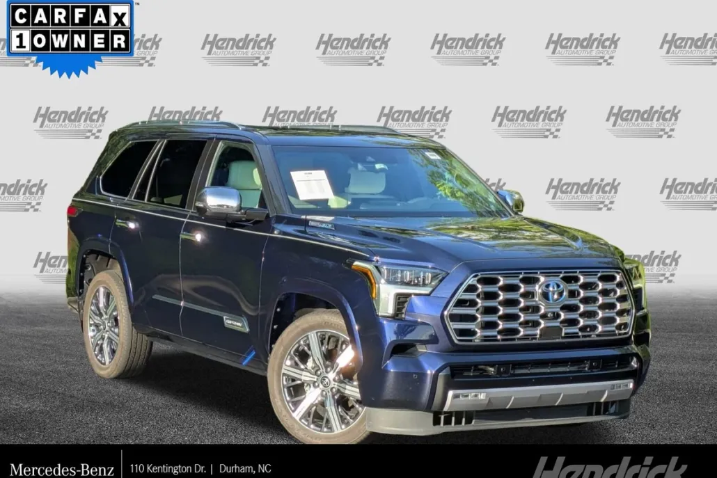 2023 Toyota Sequoia Capstone photo 1