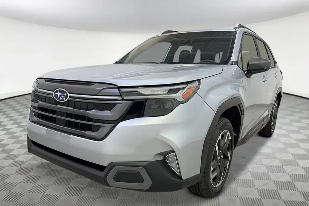 2025 Subaru Forester Limited photo 1