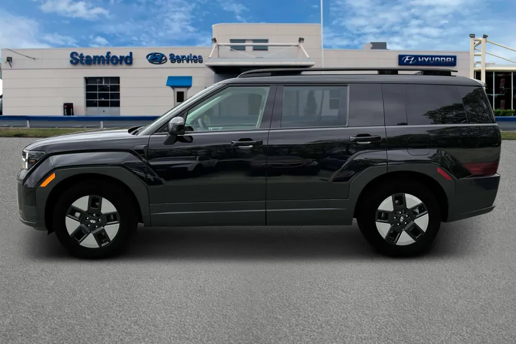 2025 Hyundai Santa Fe SEL photo 1