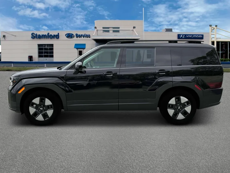 2025 Hyundai Santa Fe SEL photo 1