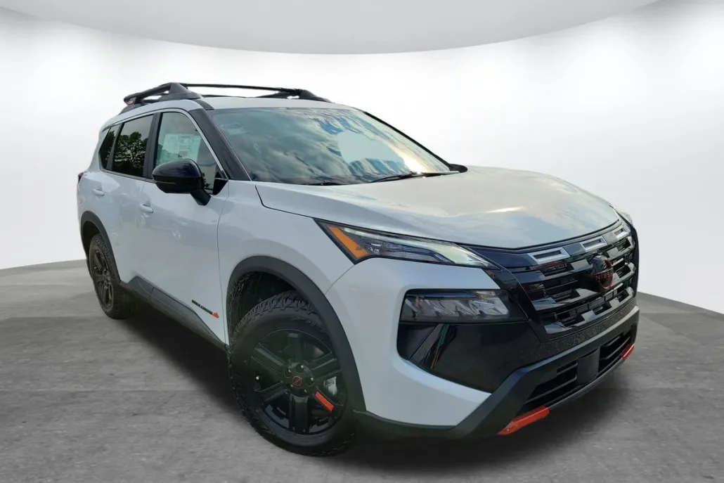2026 Nissan Rogue SV photo 1
