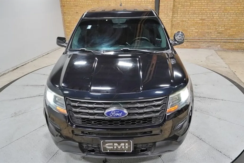 2017 Ford Explorer photo 1