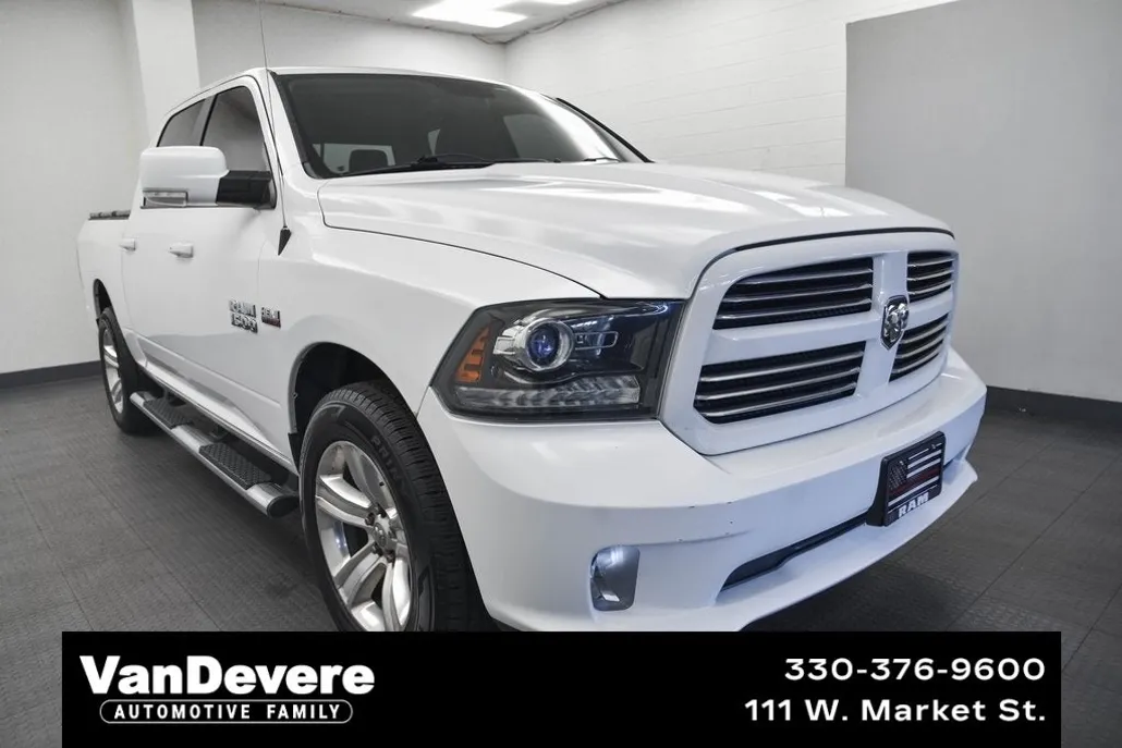 2016 Ram 1500 Sport photo 1