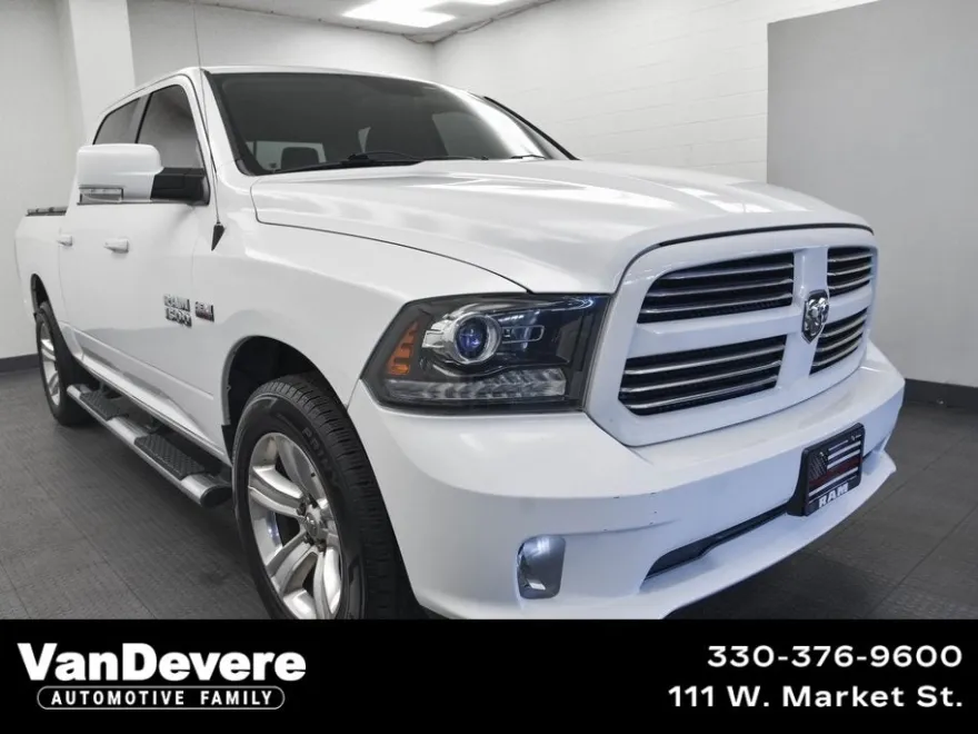 2016 Ram 1500 Sport photo 1