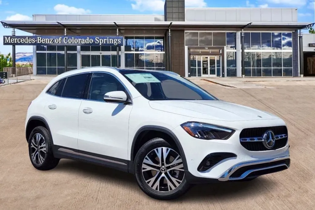 2025 Mercedes Benz GLA 250 4MATIC photo 1