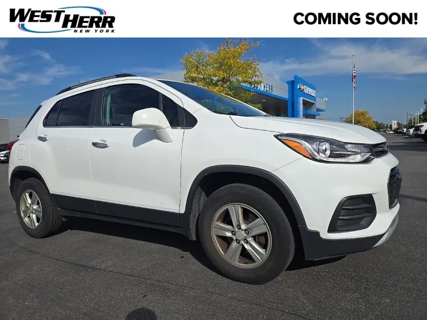 2017 Chevrolet Trax LT photo 1
