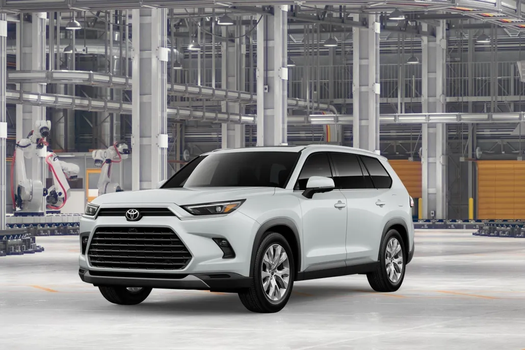 2026 Toyota Highlander Hybrid Limited photo 1