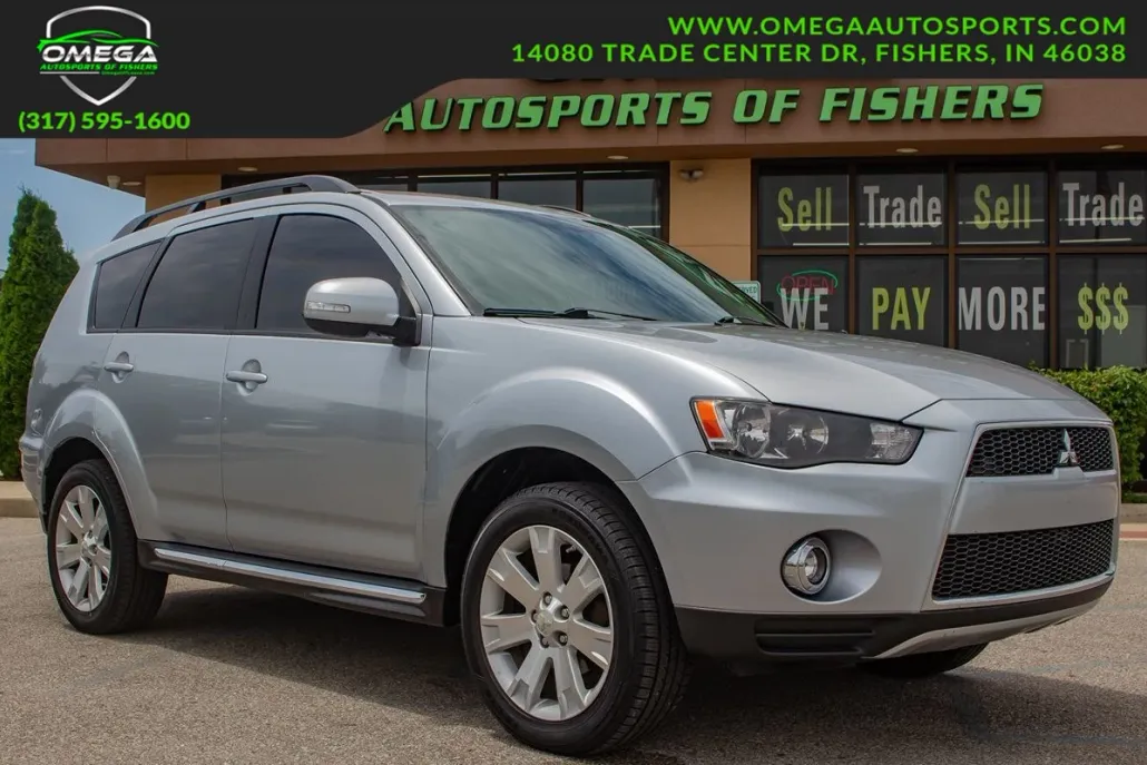 2012 Mitsubishi Outlander SE photo 1