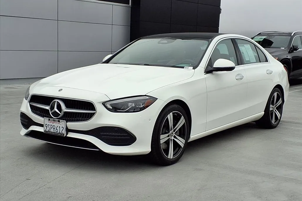 2025 Mercedes Benz C 300 4MATIC photo 1