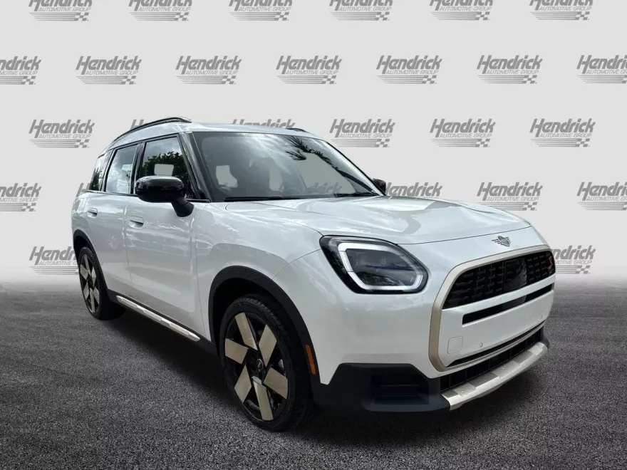 2025 Mini Countryman S ALL4 photo 1