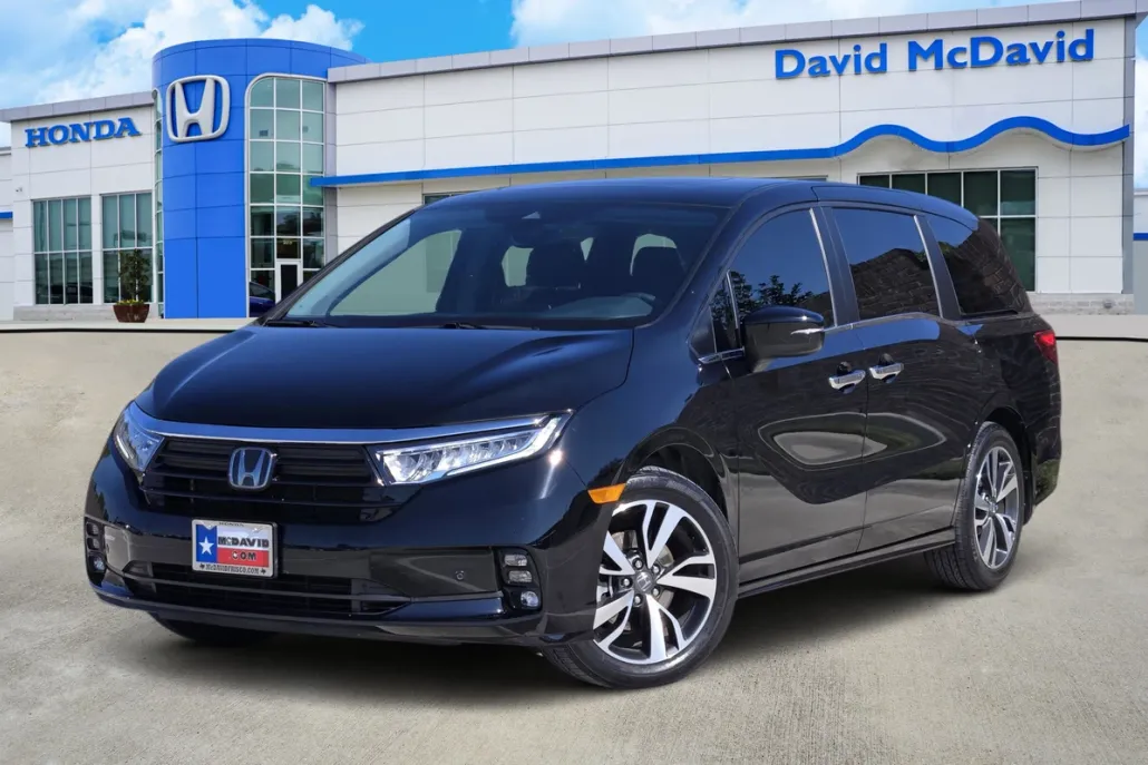 2024 Honda Odyssey Touring photo 1