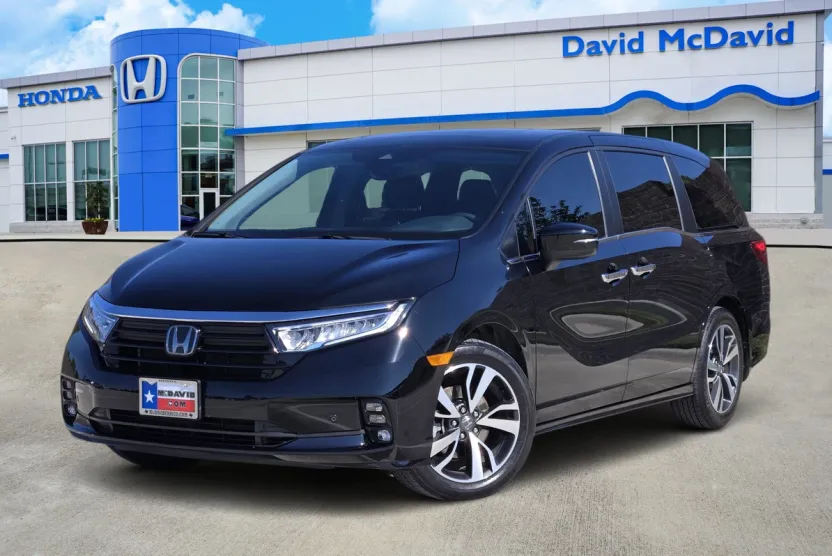 2024 Honda Odyssey Touring photo 1