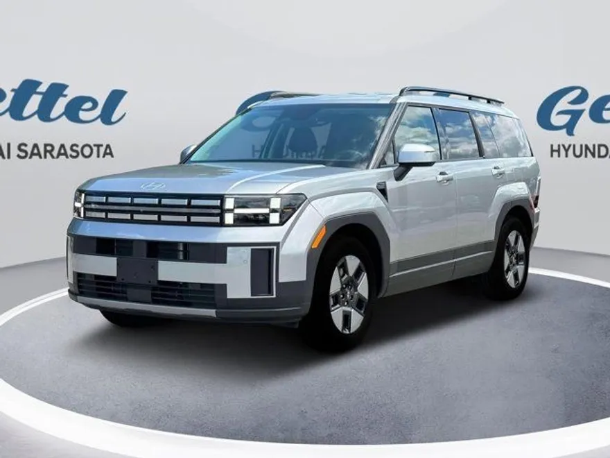 2025 Hyundai Santa Fe SEL photo 1