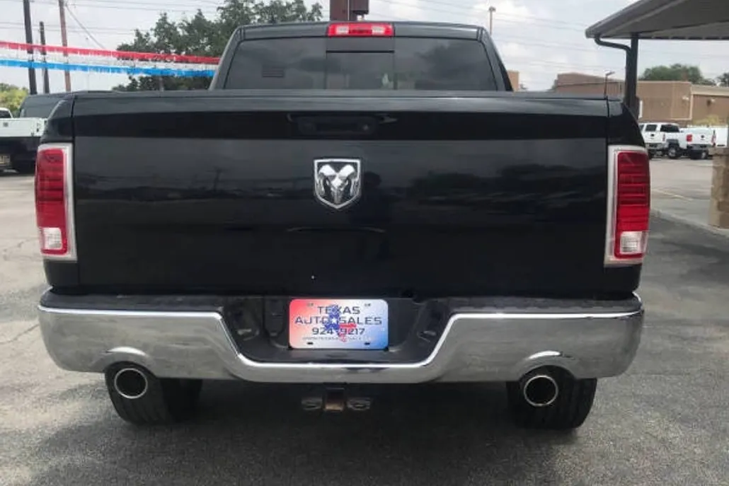 2017 Ram 1500 Laramie photo 1