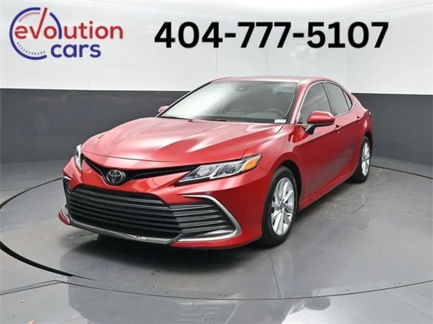 2023 Toyota Camry LE photo 1
