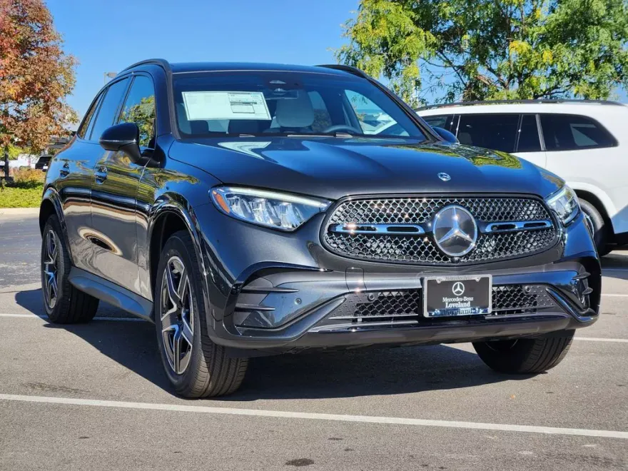 2026 Mercedes Benz GLC 300 4MATIC photo 1