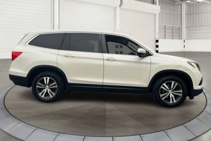 2016 Honda Pilot EX-L photo 1