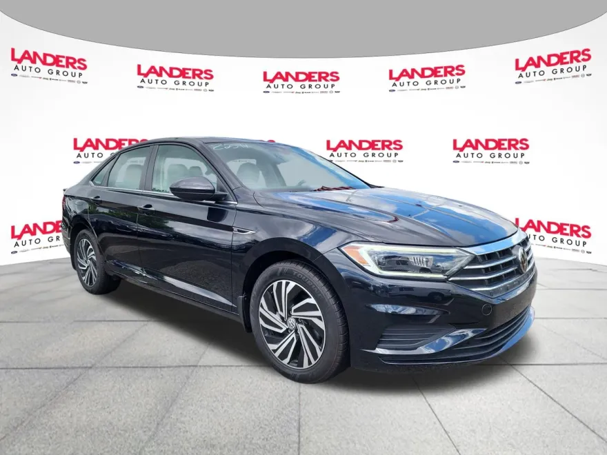 2021 Volkswagen Jetta SEL photo 1