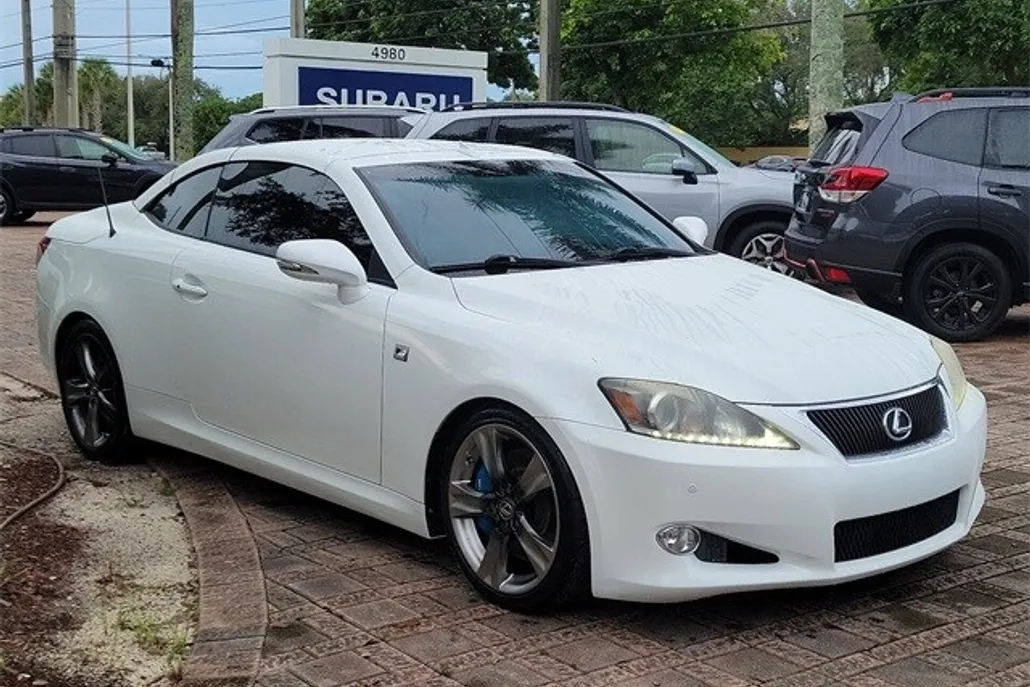 2012 Lexus IS 350C photo 1
