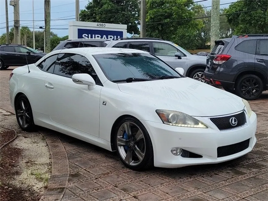 2012 Lexus IS 350C photo 1