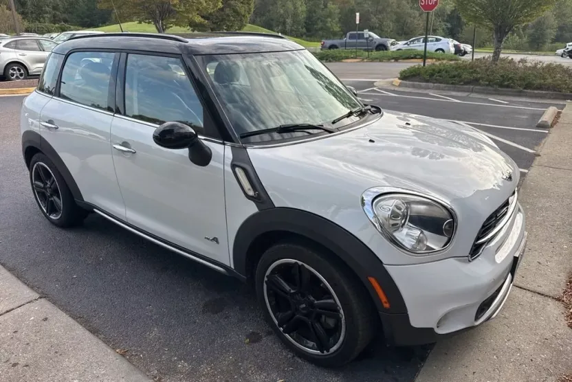 2015 Mini Countryman ALL4 S photo 1