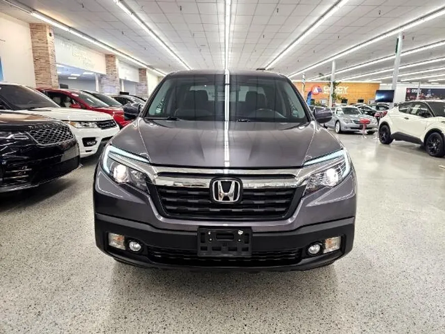 2019 Honda Ridgeline RTL-T photo 1