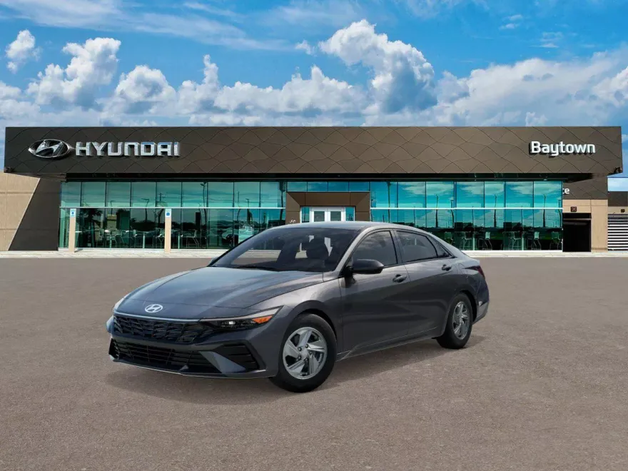 2025 Hyundai Elantra SE photo 1
