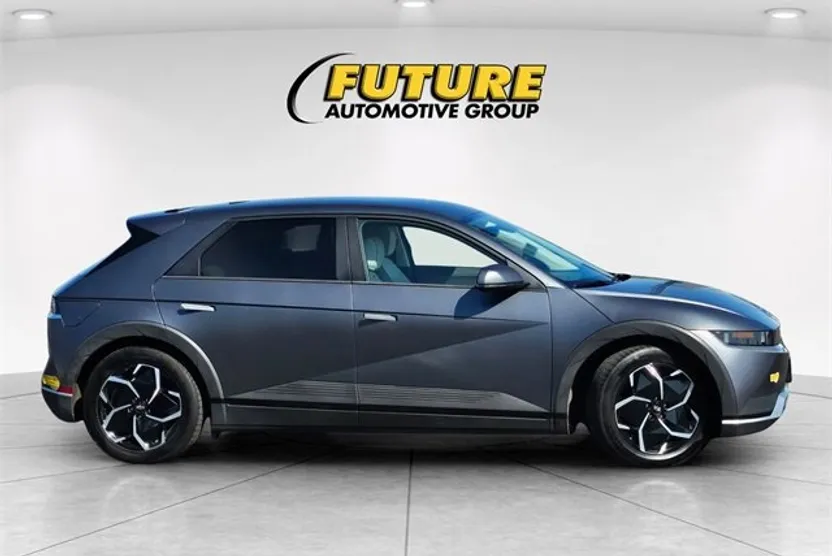 2022 Hyundai Ioniq 5 SEL photo 1