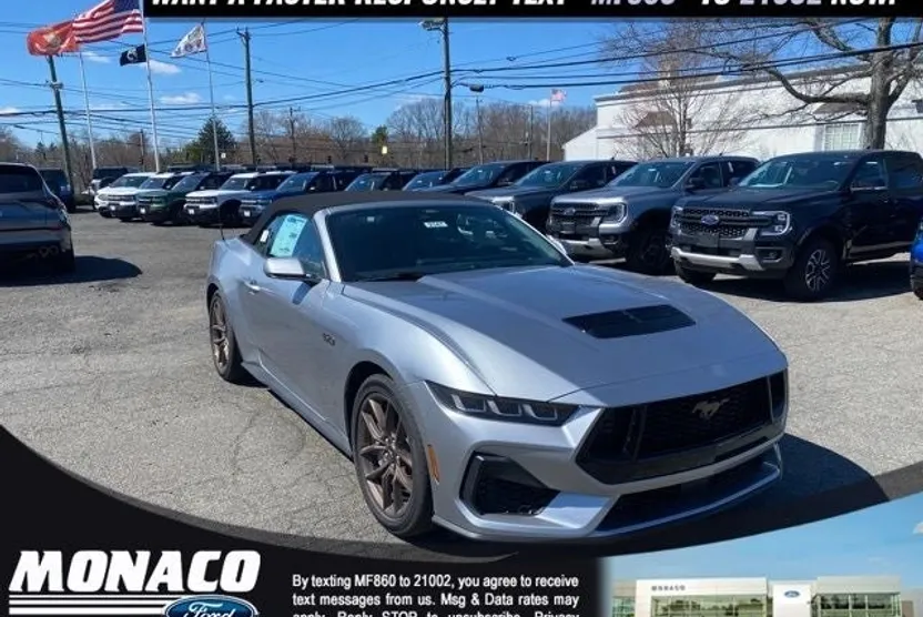 2025 Ford Mustang GT Premium photo 1