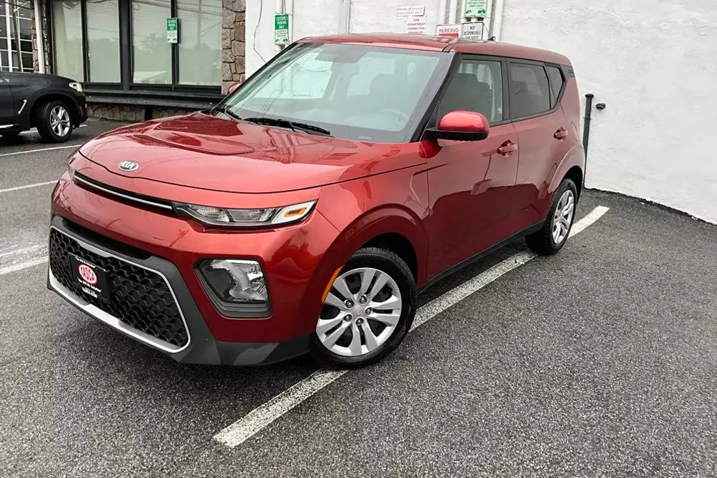 2021 Kia Soul LX photo 1