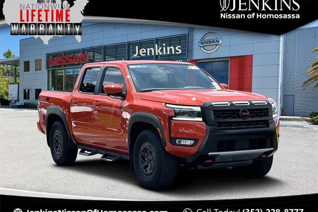 2025 Nissan Frontier PRO-4X photo 1