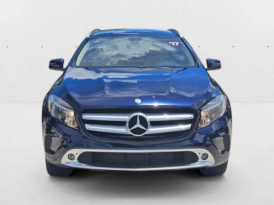 2017 Mercedes Benz GLA 250 4MATIC photo 1