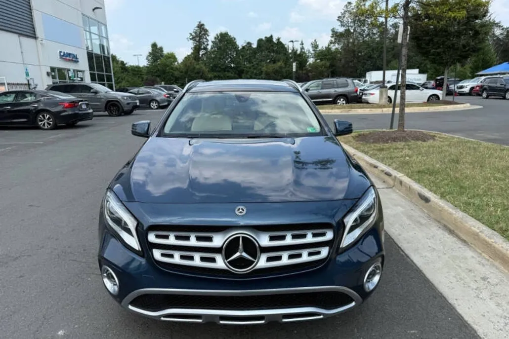 2020 Mercedes Benz GLA 250 4MATIC photo 1
