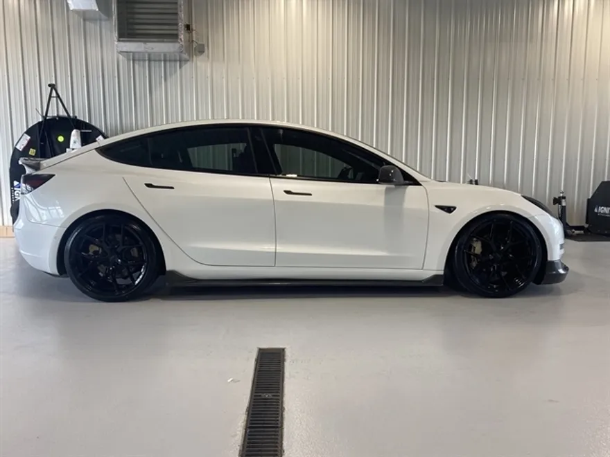 2020 Tesla Model 3 Performance photo 1