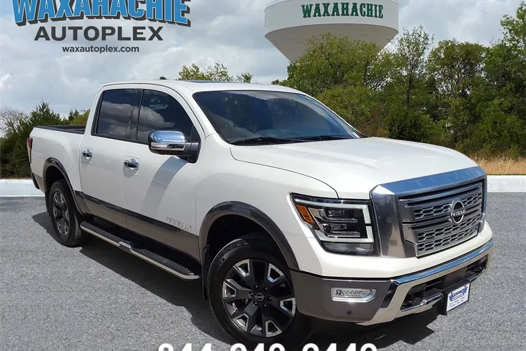 2024 Nissan Titan Platinum Reserve photo 1