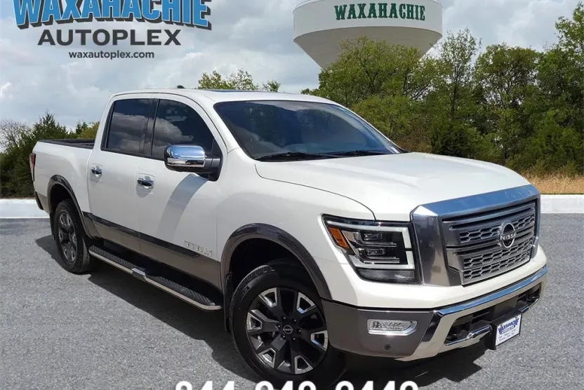 2024 Nissan Titan Platinum Reserve photo 1