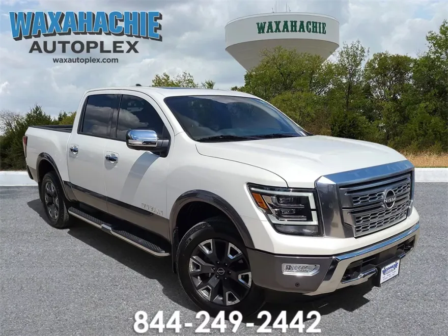 2024 Nissan Titan Platinum Reserve photo 1