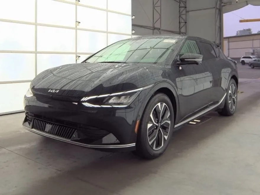 2024 Kia EV6 Wind photo 1
