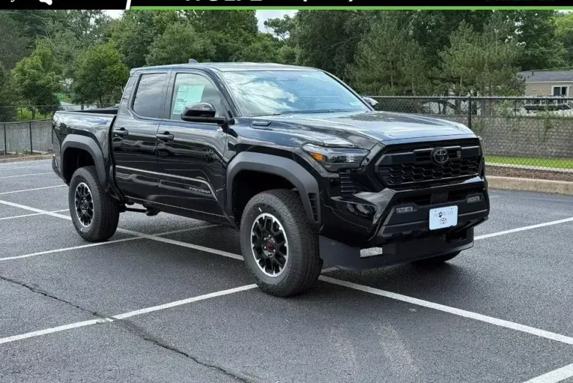 2025 Toyota Tacoma TRD Off-Road 4x4 Double Cab photo 1