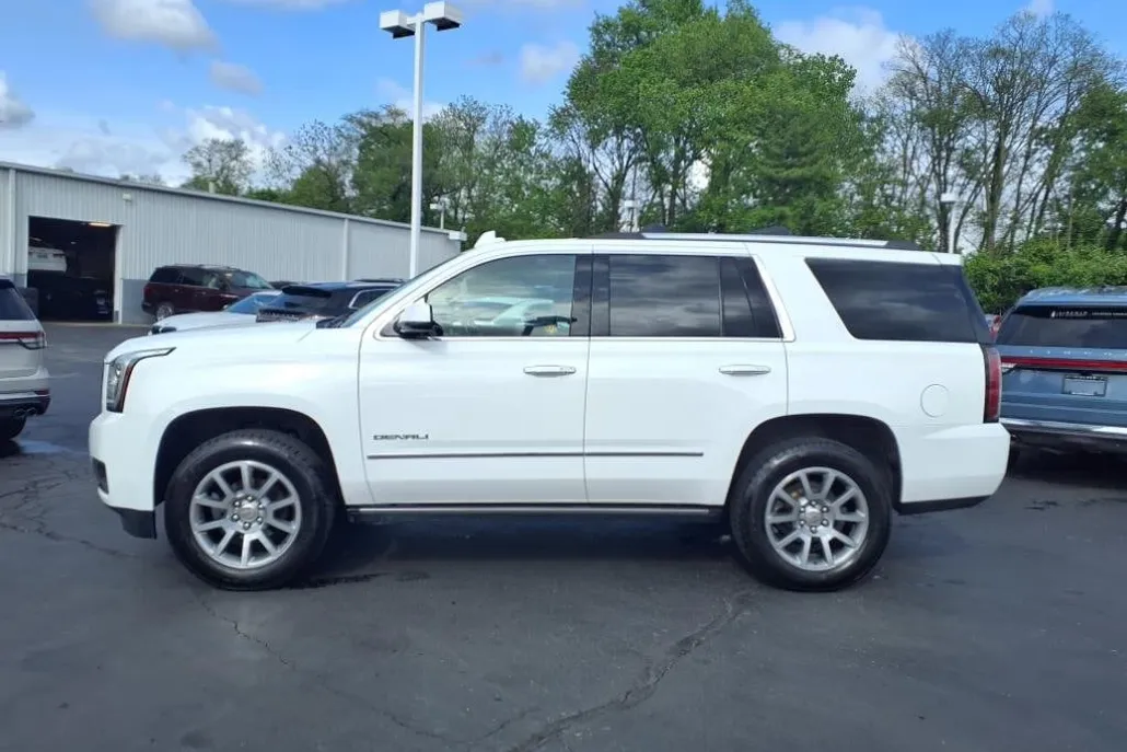 2020 Gmc Yukon Denali photo 1