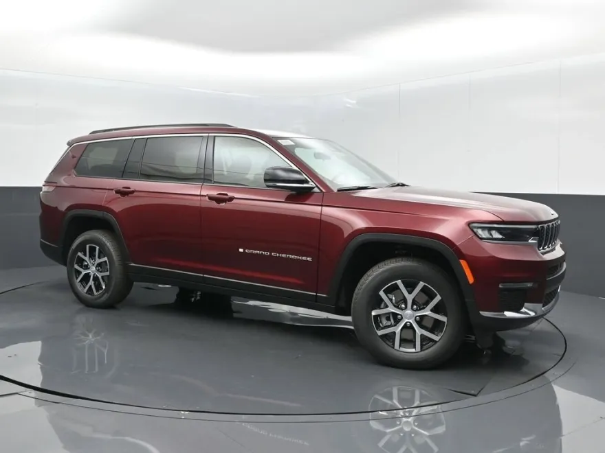 2025 Jeep Grand Cherokee Limited photo 1