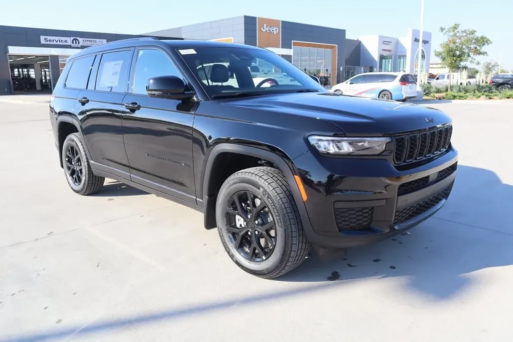 2025 Jeep Grand Cherokee Altitude X photo 1