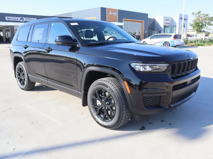 2025 Jeep Grand Cherokee Altitude X photo 1
