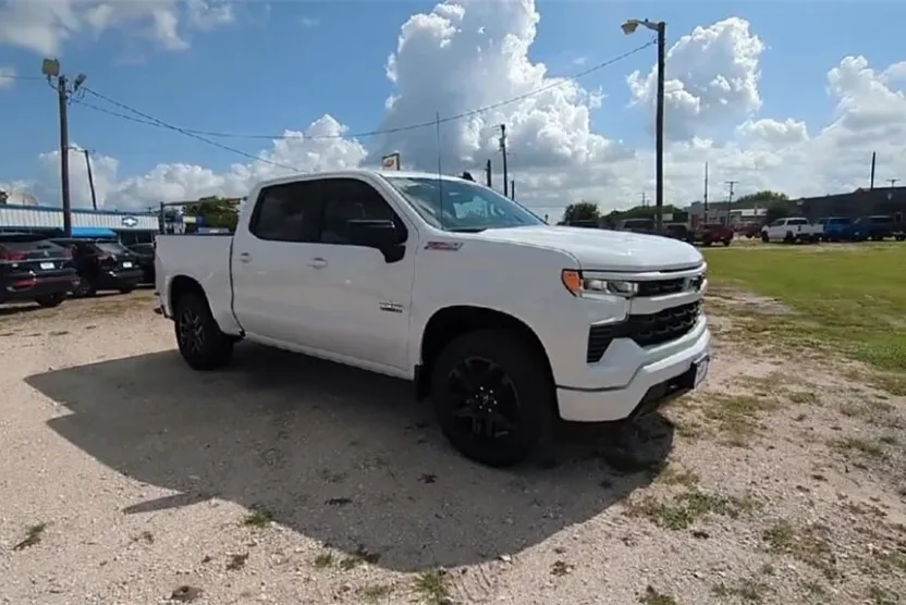 2025 Chevrolet Silverado 1500 RST photo 1