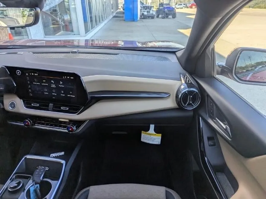 2026 Chevrolet Equinox ACTIV photo 1
