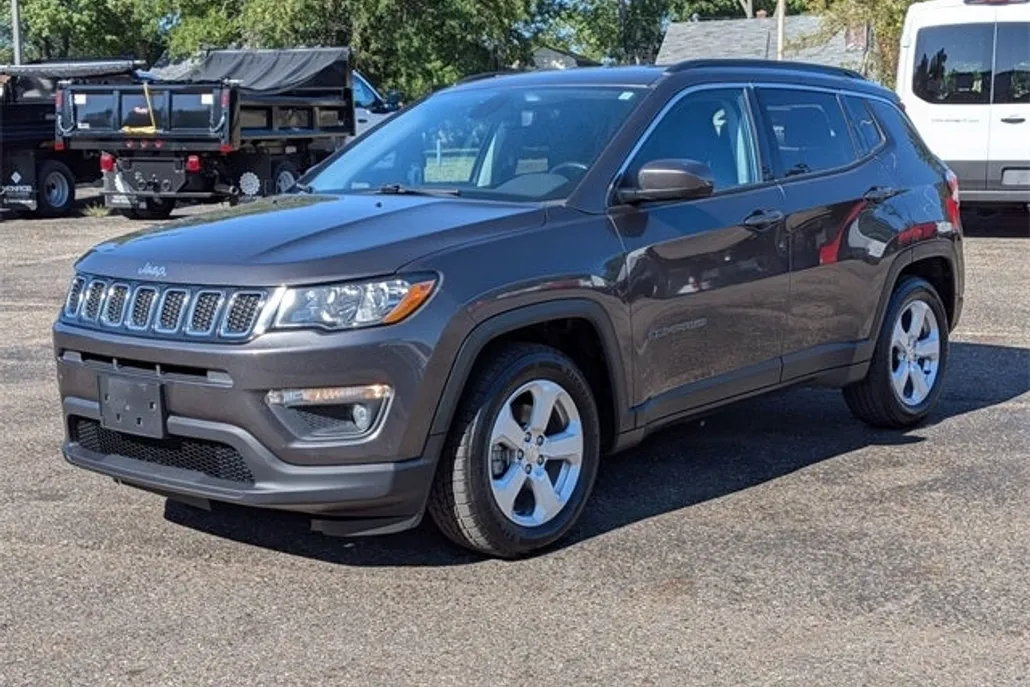 2019 Jeep Compass Latitude photo 1