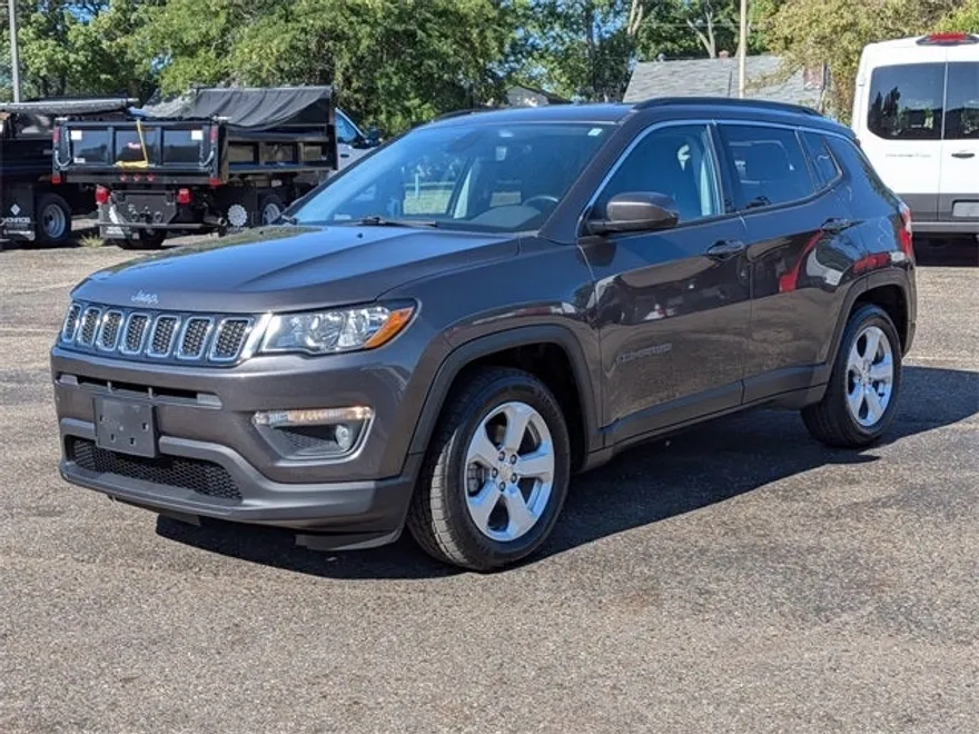 2019 Jeep Compass Latitude photo 1