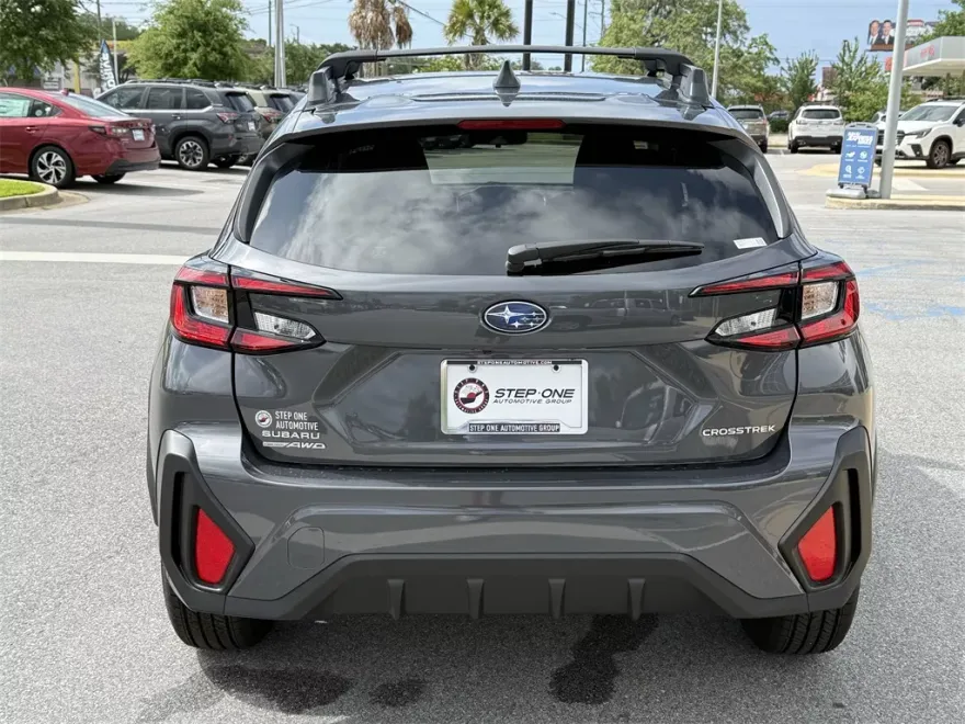 2025 Subaru Crosstrek Premium photo 1